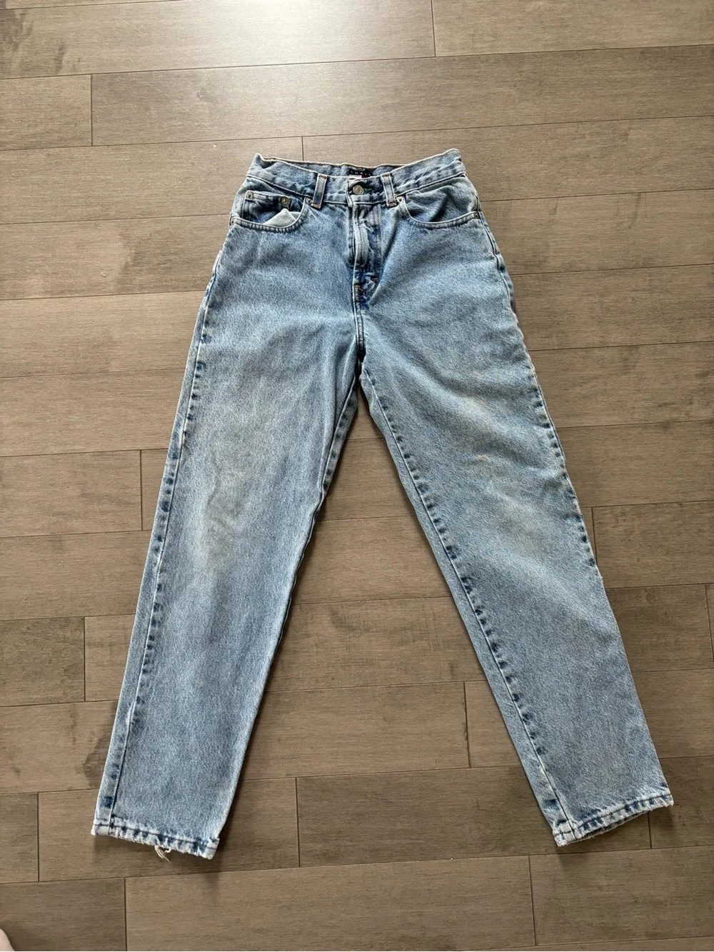 Vintage Tommy Hilfiger High-Rise Light Blue Denim Jeans - Picture 2 of 15